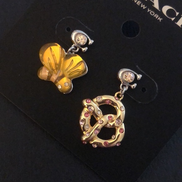 Coach Bumblebee & Pretzel Mismatch Drop Earrings With Signature C & Crystal NWT - Picture 10 of 13